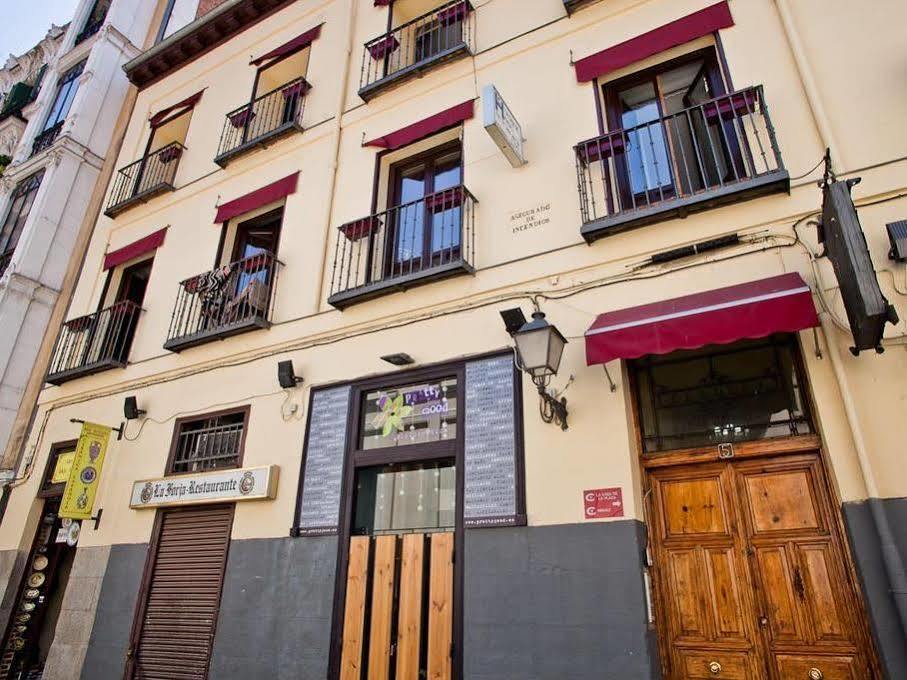 Hostal Abaaly Madrid Exterior foto